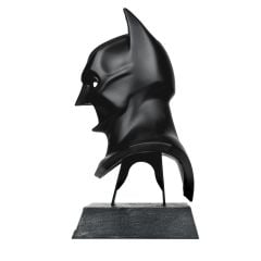DC Multiverse + DC Direct Batman Cowl Replica Series: Batman Begins (2005) Aksiyon Helmeti
